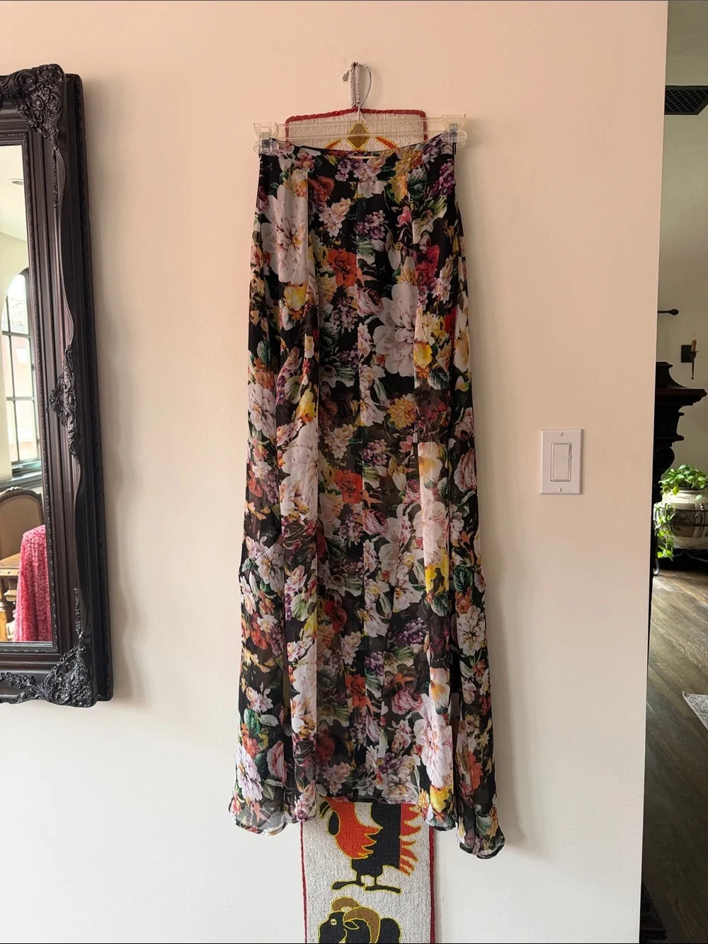 “SHOW US YOUR MUMU” Stunning Chiffon like Flowy Floral maxi skirt - Picture 3 of 7